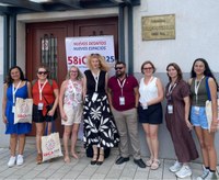 Entre os dias 30 de junho e 04 de julho de 2025, em Novi Sad, na Sérvia, aconteceu o 58º Congresso Internacional de Americanistas (ICA) – 150 anos, contando com a participação de 2,9 mil pessoas de 69 países. 
No congresso, estiveram presentes duas docentes do PPIFOR, a Coordenadora Profa. Dra. Márcia Marlene Stentzler e a Profa. Dra. Márcia Regina Royer, para apresentar suas pesquisas. Além delas, a Profa. Dra. Lucinéia Maria Lazaretti também teve sua pesquisa apresentada.
Durante a ocasião, o reitor da Universidade de Novi Sad, Dejan Madic, assinou uma declaração de intenção de cooperação com a Unespar, visando ampliar a mobilidade estudantil entre as instituições. Essa iniciativa é um desdobramento da visita da professora e organizadora do ICA 150 anos, Bojana Kovačević Petrović na Unespar, em 2024. 
A Universidade Pontifícia Bolivariana, na Colômbia, receberá o 59º ICA, em 2026.